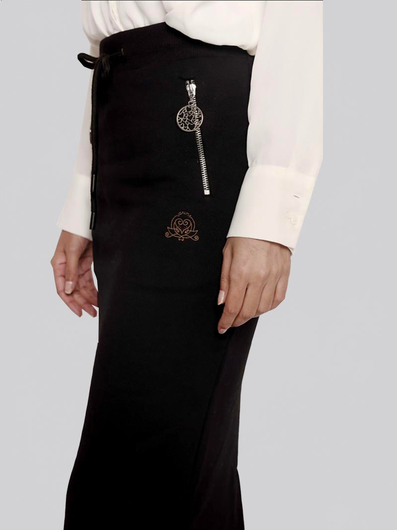 Women’s Zipper Pocket Maxi Pencil Skirt – Modest Work & Everyday Skirt in Black