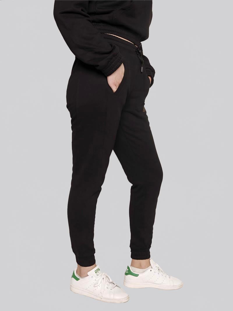 Women’s Welt Pocket Jogger – Athleisure Pant in Black